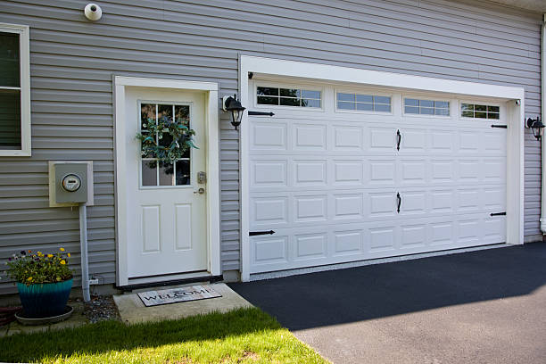 24/7 Emergency Garage Door Roller Replacement experts in Cedar County County, NE